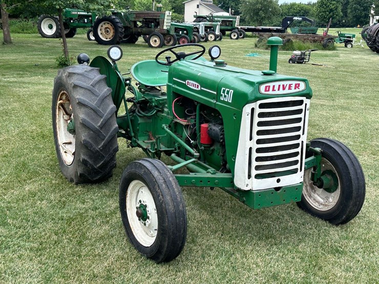 1963-oliver-550-image-4