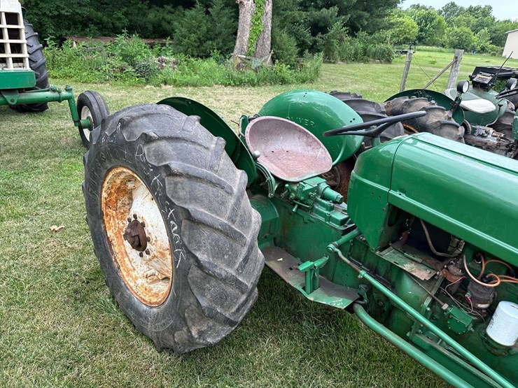 1957-oliver-super-55-image-11