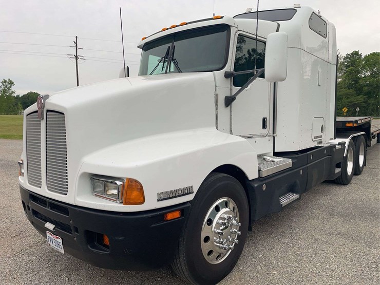 2004-kenworth-t600-image-43