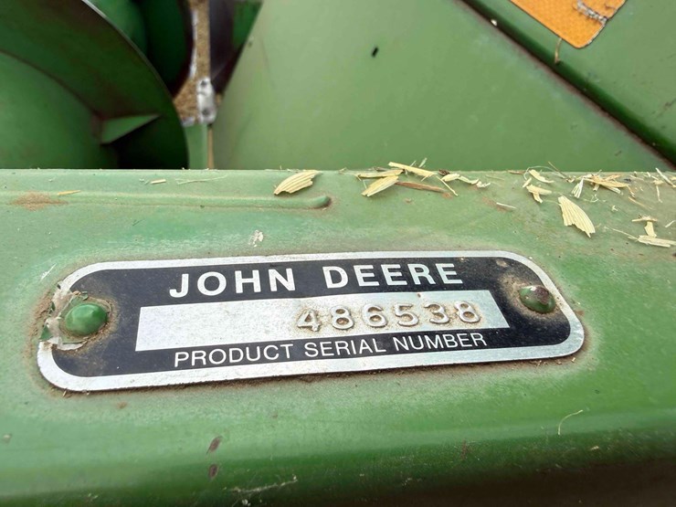 john-deere-212-image-11