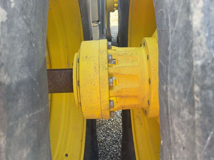 2014-john-deere-9510r-image-21