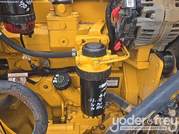 2014-deere-310k-ep-image-38