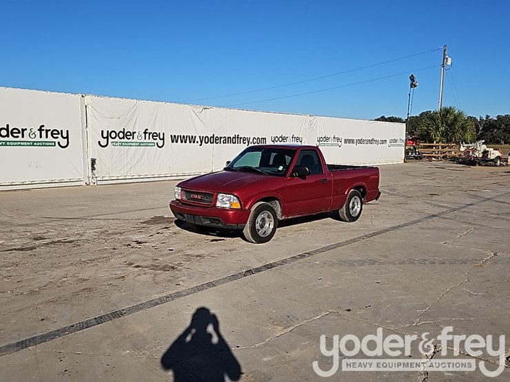 2001-gmc-sonoma-sls-image-2