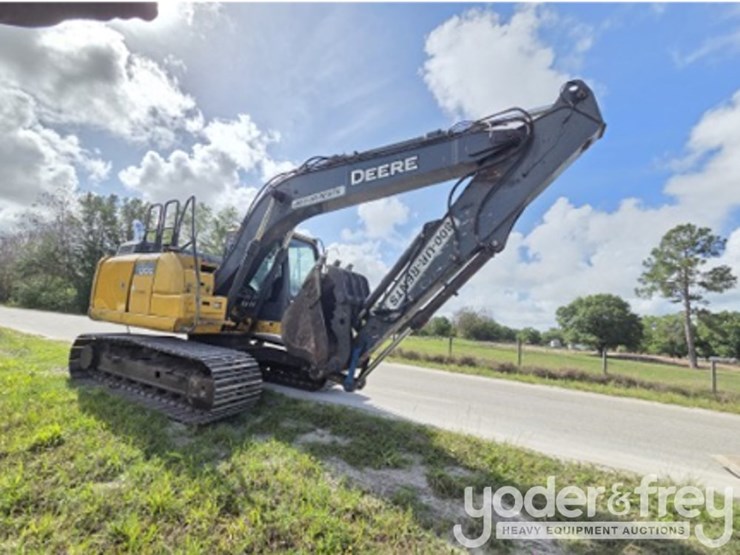 2018-deere-130g-image-4