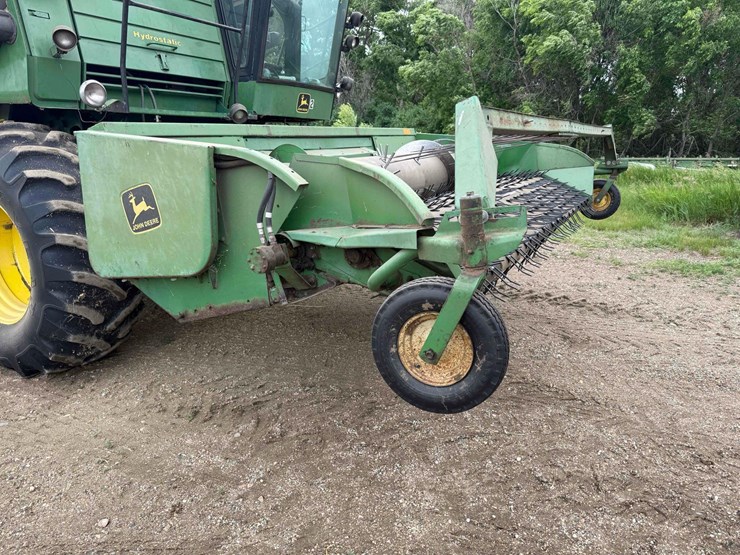 john-deere-212-image-4