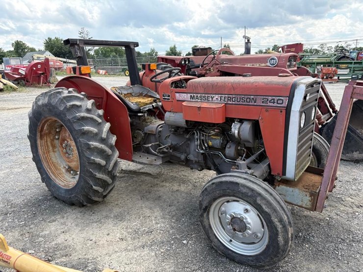 massey-ferguson-240-image-20