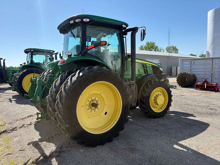 2012-john-deere-7230r-image-7