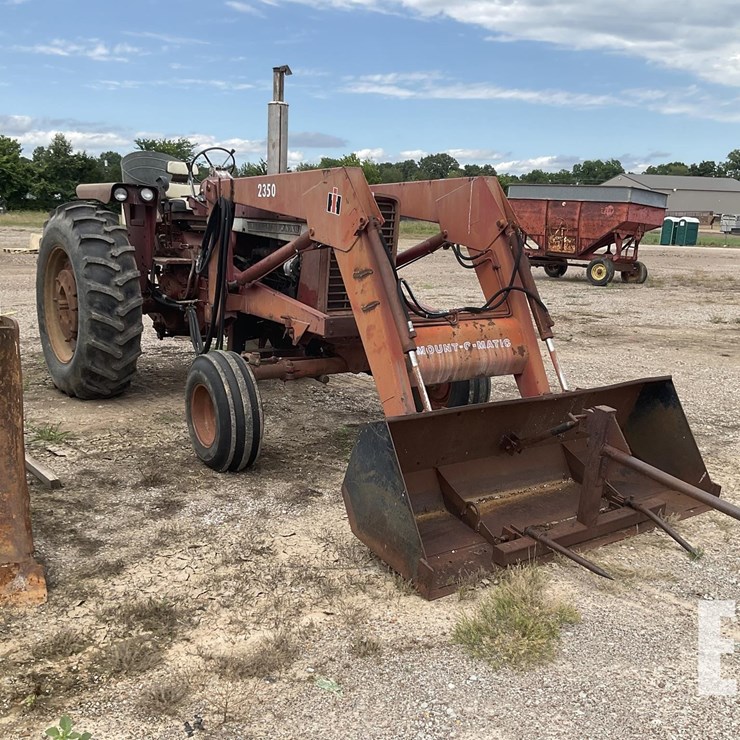INTERNATIONAL 856