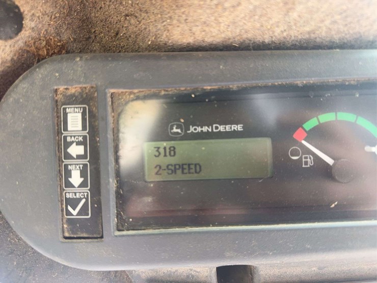 deere-318g-image-30