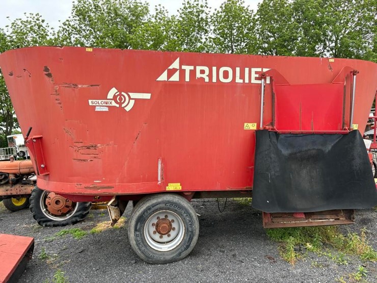 triolet-salomix-200l-mixer-wagon-image-6