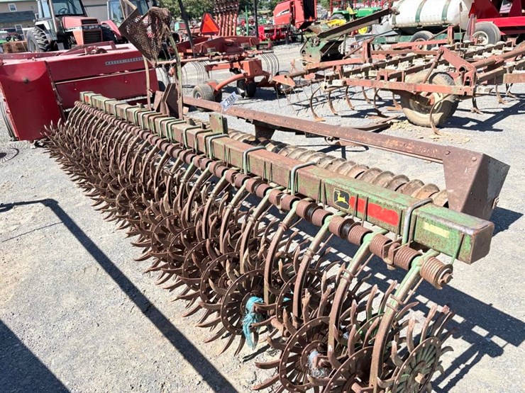 john-deere-400-image-1
