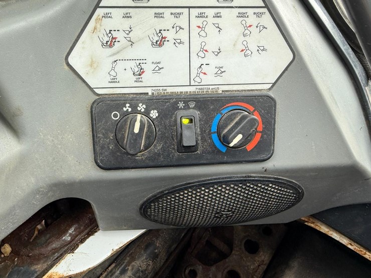 2019-bobcat-s650-image-26