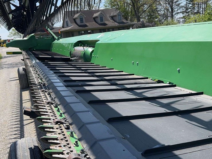 2018-john-deere-635fd-image-34
