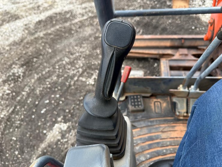 kubota-kx121-3s-image-24