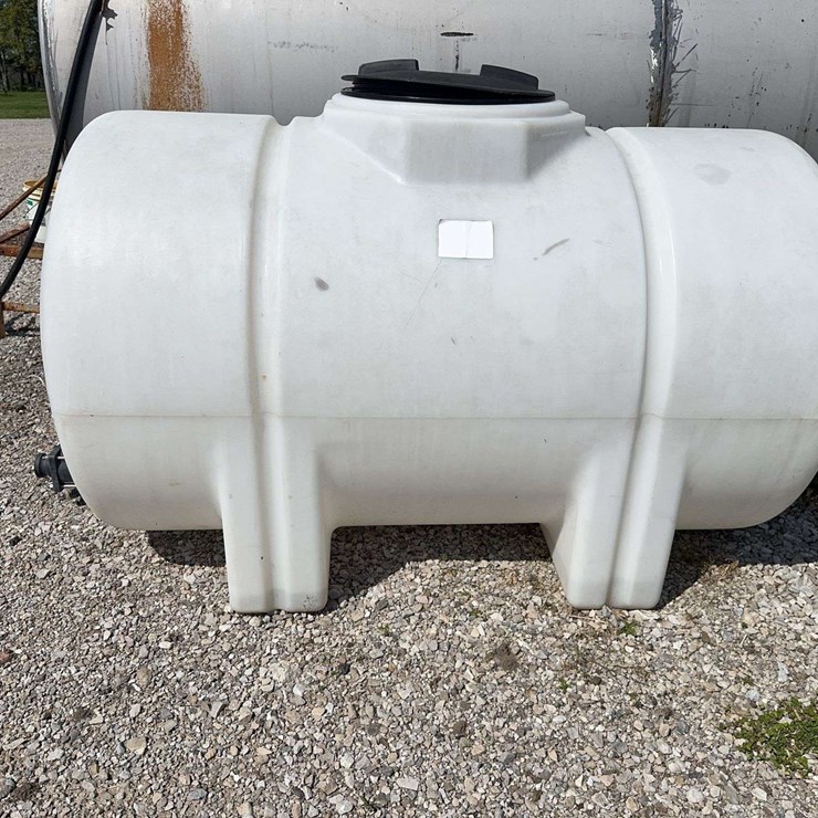 White Poly Chemical Tank - 300 Gal (Lid is warped and missing small lid)