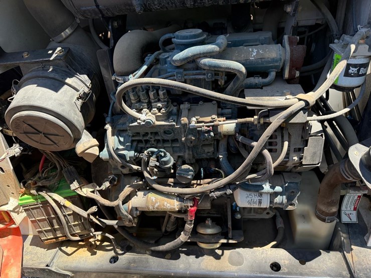 bobcat-s550-image-14