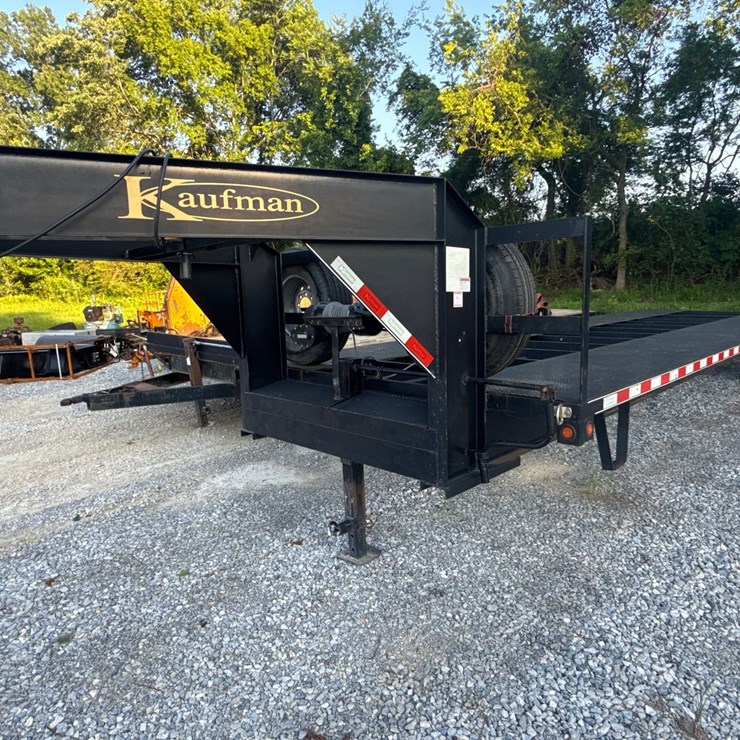 KAUFMAN 35' X 72"