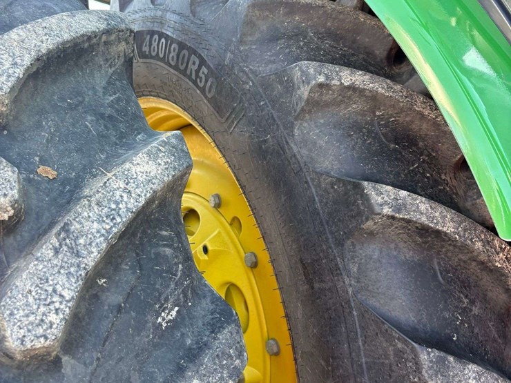 2010-john-deere-8320r-image-35
