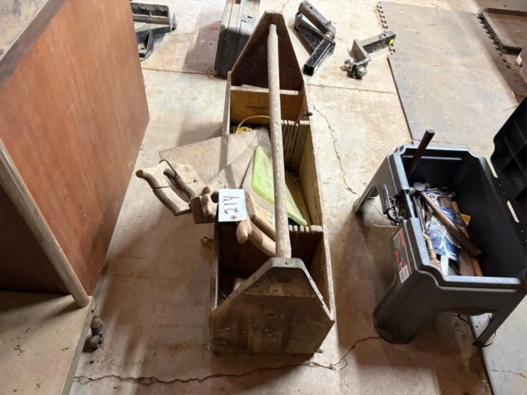 saws-&-wood-toolbox-image-4
