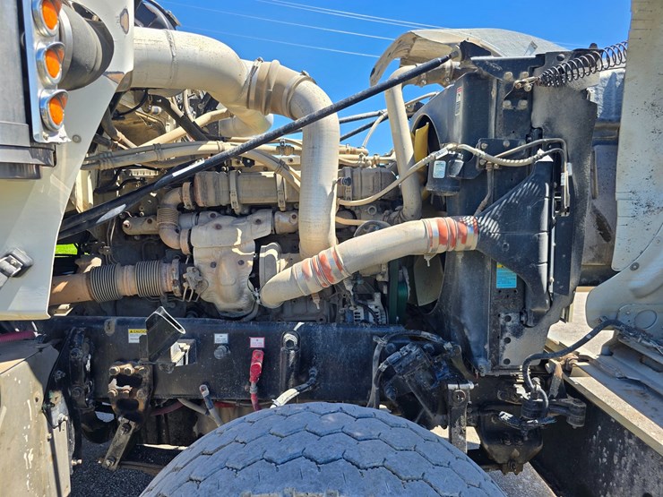 2020-western-star-4900-image-26