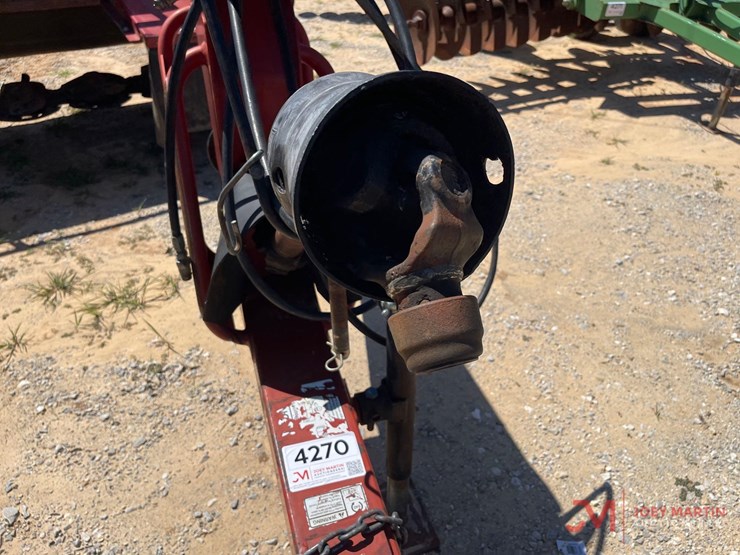 new-holland-h6830-image-2
