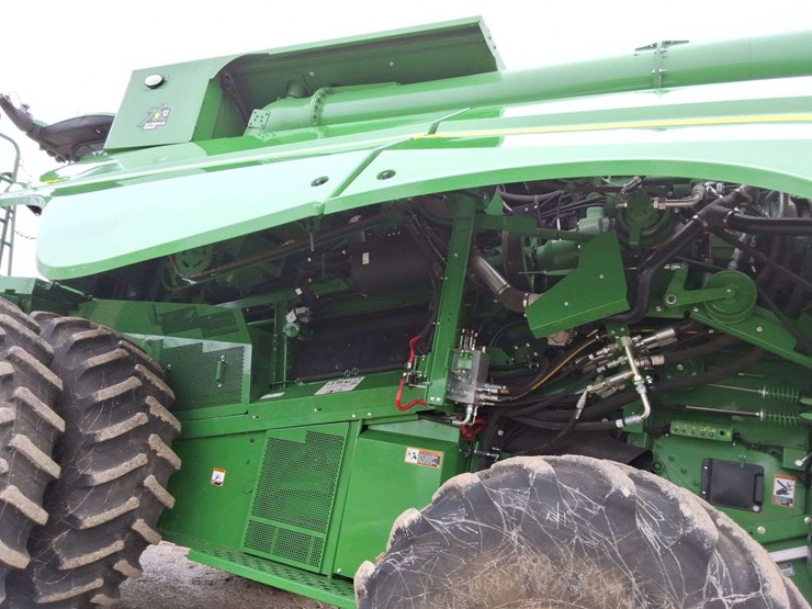 2023-john-deere-s780-image-25