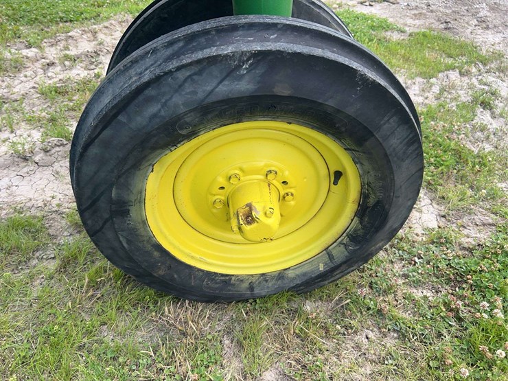 john-deere-a-image-15
