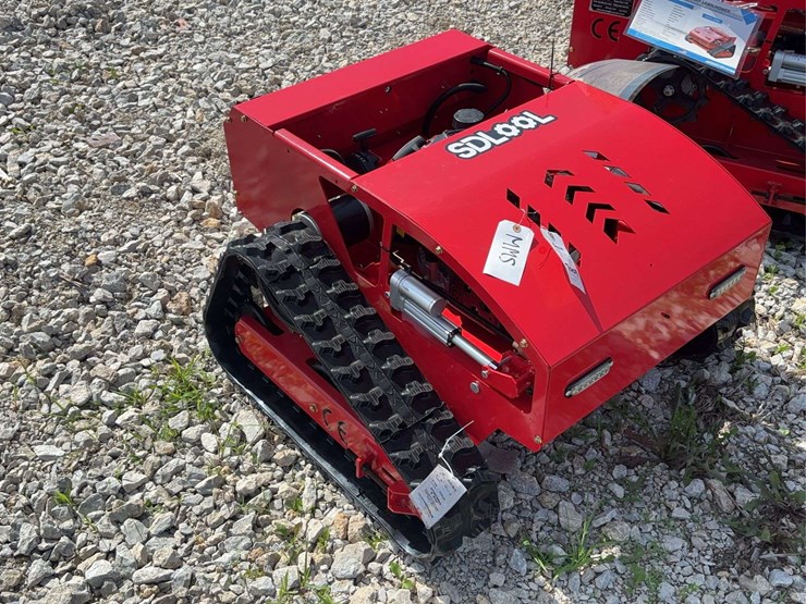 sdlool-sl800-remote-control-crawler-lawn-mower-image-2