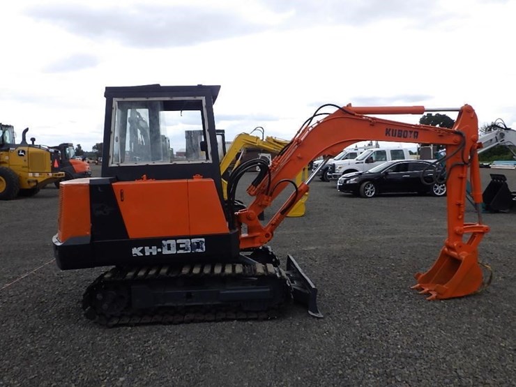 kubota-kh030-image-3
