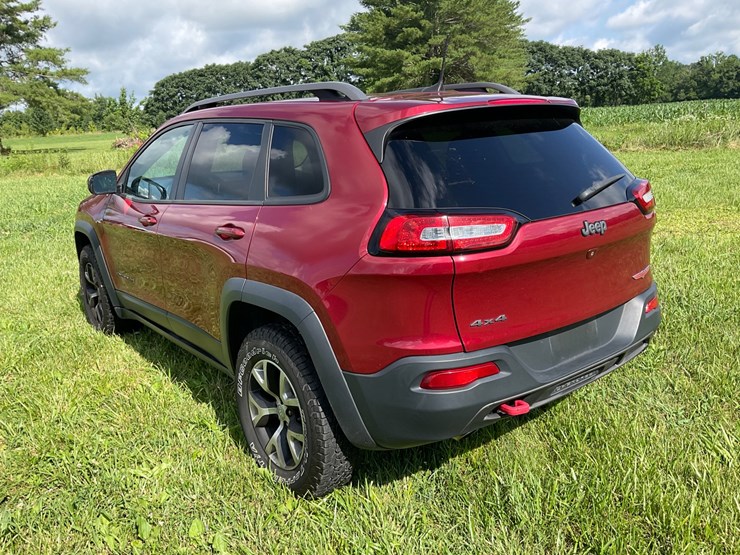 2017-jeep-cherokee-image-4