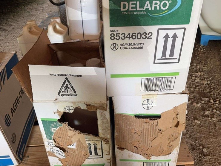delaro---fungicide---qty.-5---2.5-gal-jugs-image-1