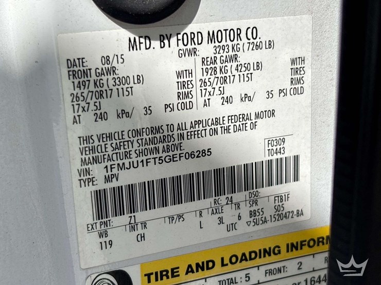 2016-ford-expedition-xlt-image-5