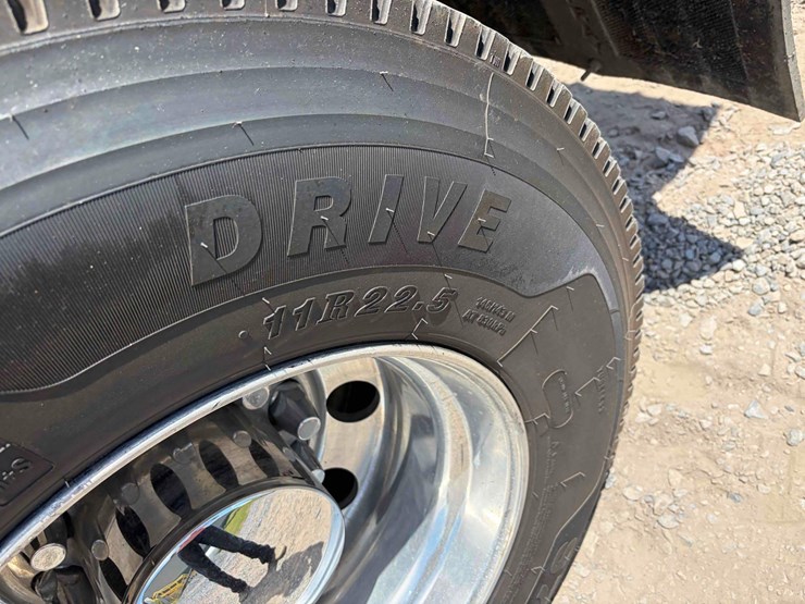 2017-ford-f750-image-7