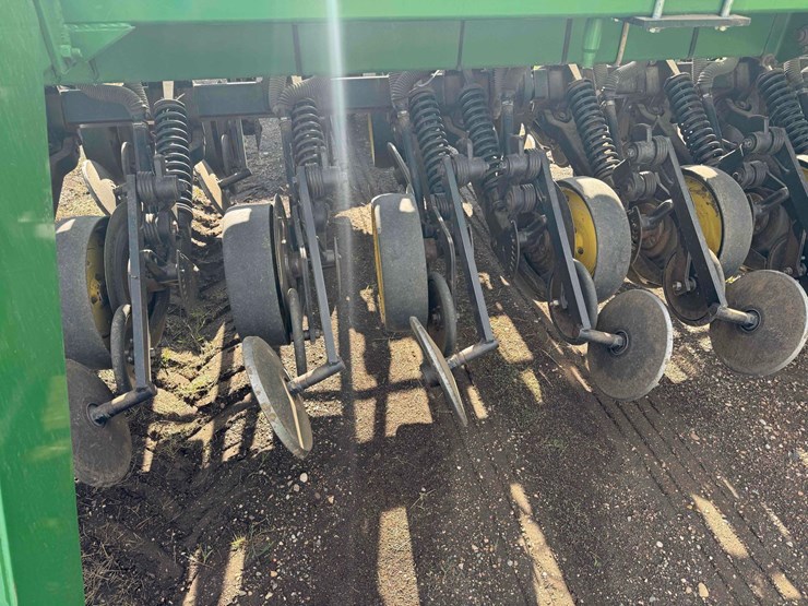 john-deere-750-image-6