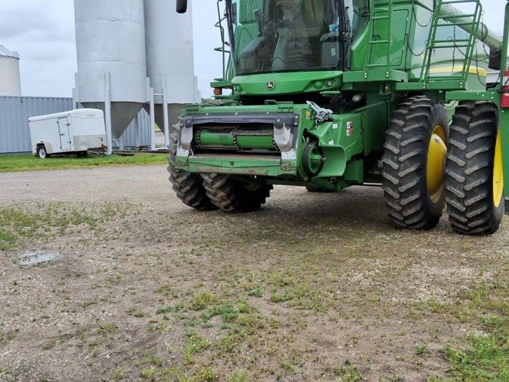 2014-john-deere-s680-image-11