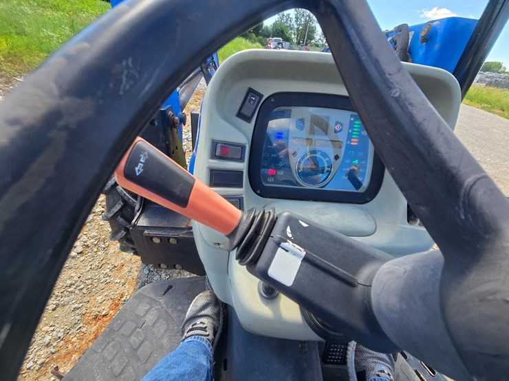 new-holland-t4030-image-31