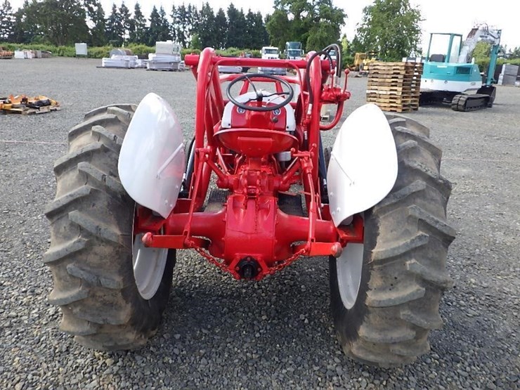 ford-tractor-image-6