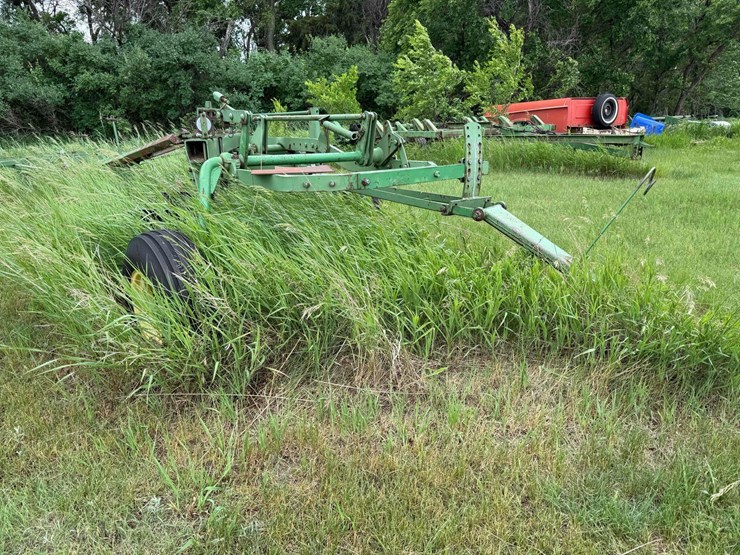 john-deere-3100-image-2