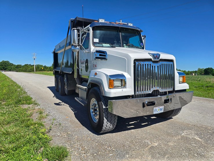 2018-western-star-4700-image-23