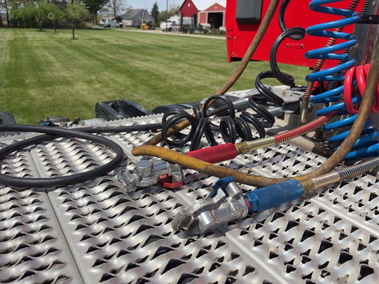 peterbilt-579-image-84