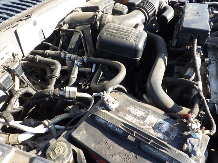 2010-ford-expedition-image-19