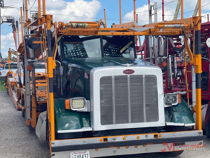 2016-peterbilt-365-image-1