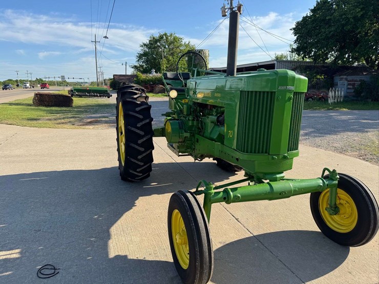 1955-john-deere-70-image-11