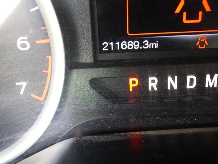 2016-ford-f150-xlt-image-33