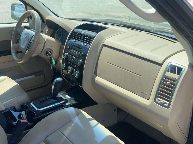 2012-ford-escape-image-63