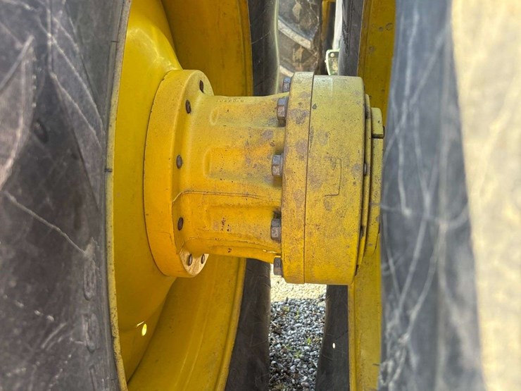 2012-john-deere-9510r-image-52
