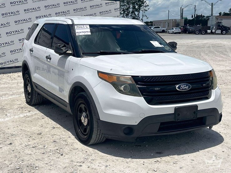 2013-ford-explorer-image-4