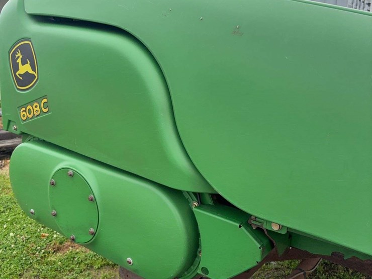 2011-john-deere-608-image-9
