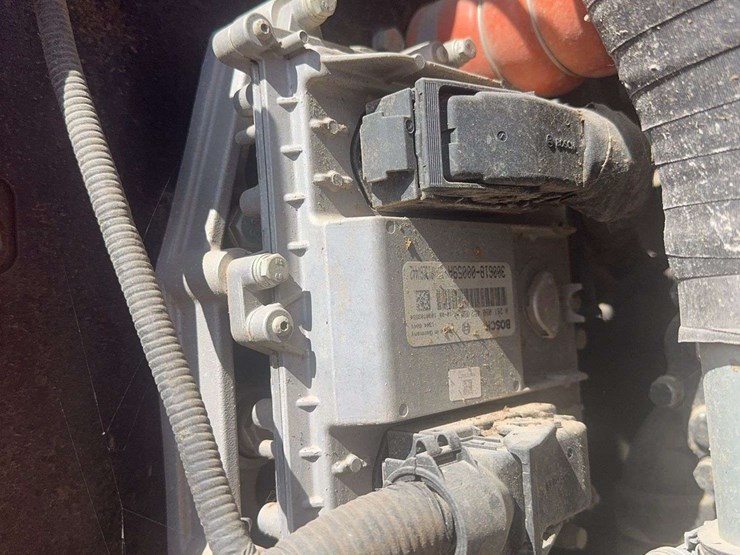 2021-doosan-dl220-5-image-53
