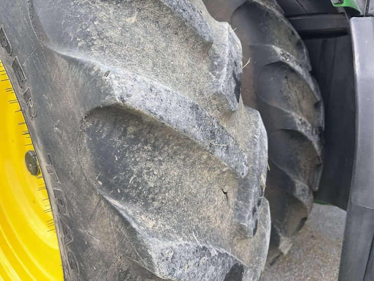 2012-john-deere-7260r-image-46